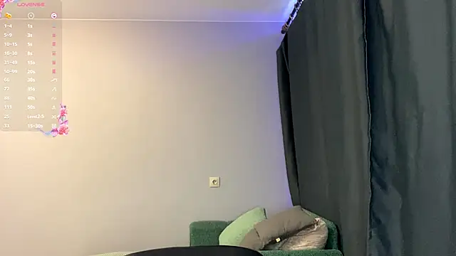 TanekaBoitel online show from 10/04/25, 10:17