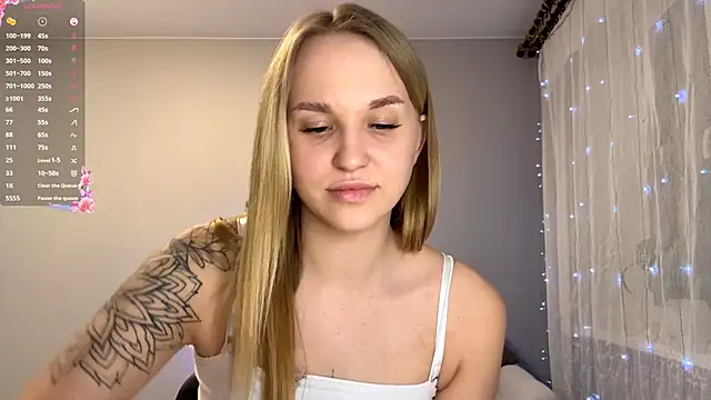 TanekaBoitel online show from 12/19/25, 04:53