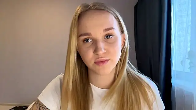 TanekaBoitel online show from 11/18/25, 11:35