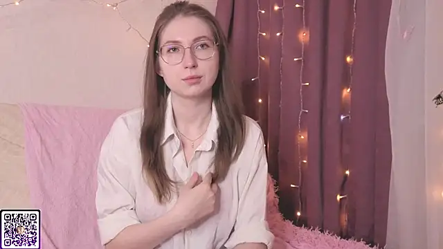 DaliaRadtke online show from 04/15/26, 07:58