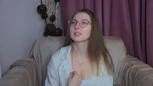 DaliaRadtke online show from 11/20/25, 06:19