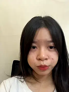 Snapshot of mau15_ chatting on 10/09/25, 11:33 mau15 online show from 10/09/25, 11:33