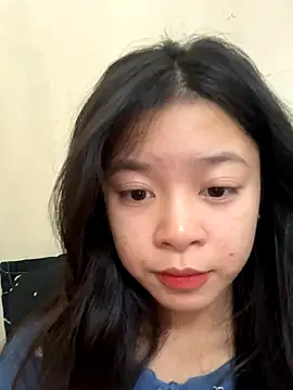 Snapshot of mau15_ chatting on 10/05/25, 01:02 mau15 online show from 10/05/25, 01:02