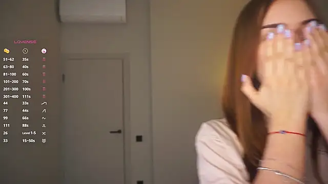 AdrianaCoenen online show from 11/30/25, 07:25