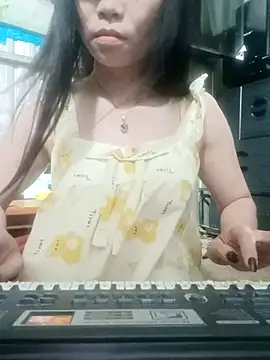 Snapshot of Minssara20 chatting on 11/25/25, 01:39 Minssara20 online show from 11/25/25, 01:39