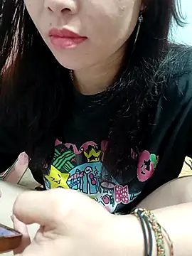 Snapshot of Minssara20 chatting on 11/10/25, 11:48 Minssara20 online show from 11/10/25, 11:48