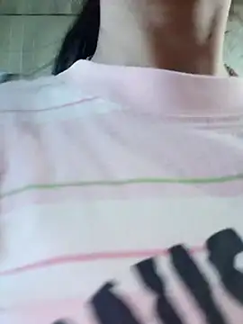 Snapshot of Minssara20 chatting on 11/14/25, 12:47 Minssara20 online show from 11/14/25, 12:47