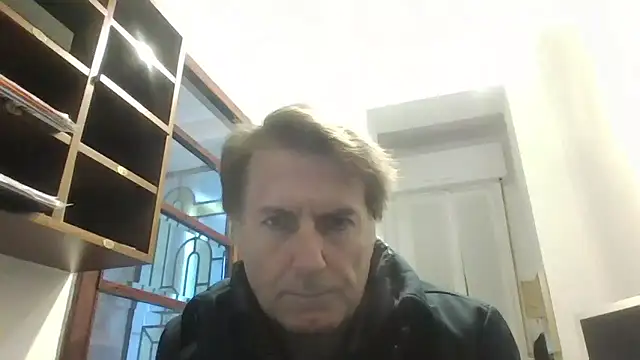 Snapshot of sayeaprayer65 chatting on 11/05/25, 11:24 sayeaprayer65 online show from 11/05/25, 11:24