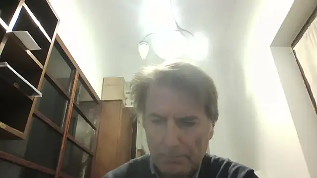 Snapshot of sayeaprayer65 chatting on 11/21/25, 06:23 sayeaprayer65 online show from 11/21/25, 06:23