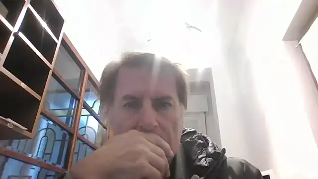 Snapshot of sayeaprayer65 chatting on 11/06/25, 06:50 sayeaprayer65 online show from 11/06/25, 06:50