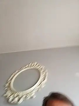 Snapshot of sayeaprayer65 chatting on 09/27/25, 07:42 sayeaprayer65 online show from 09/27/25, 07:42