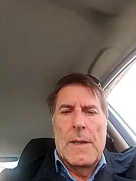 Snapshot of sayeaprayer65 chatting on 10/18/25, 01:46 sayeaprayer65 online show from 10/18/25, 01:46