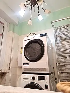 Snapshot of sayeaprayer65 chatting on 10/23/25, 03:27 sayeaprayer65 online show from 10/23/25, 03:27