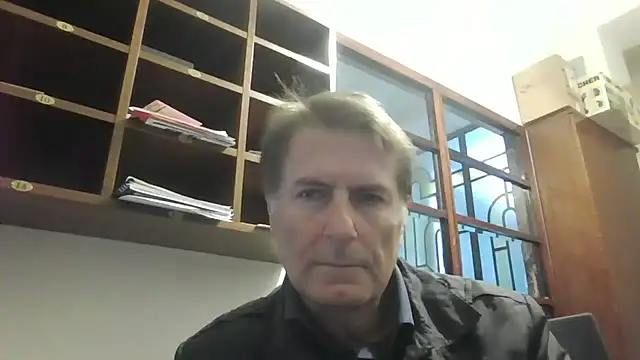 Snapshot of sayeaprayer65 chatting on 10/13/25, 09:33 sayeaprayer65 online show from 10/13/25, 09:33