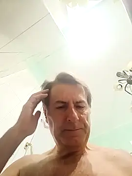 Snapshot of sayeaprayer65 chatting on 10/17/25, 03:32 sayeaprayer65 online show from 10/17/25, 03:32