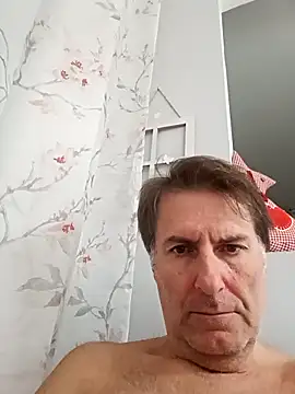 Snapshot of sayeaprayer65 chatting on 11/11/25, 07:41 sayeaprayer65 online show from 11/11/25, 07:41