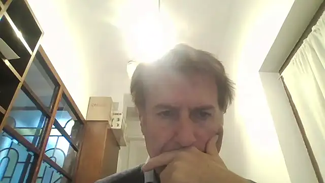 Snapshot of sayeaprayer65 chatting on 11/10/25, 12:21 sayeaprayer65 online show from 11/10/25, 12:21