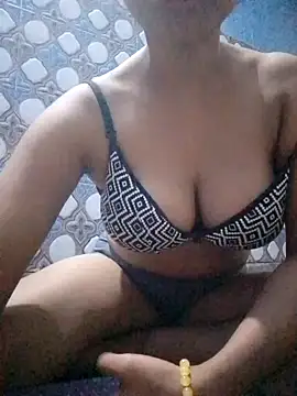 Snapshot of Adadhana_Cam chatting on 09/23/25, 03:08 Adadhana Cam online show from 09/23/25, 03:08