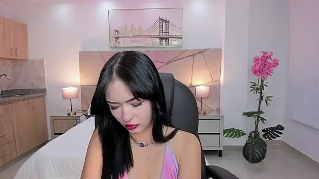 Snapshot of Alessia_Yorks chatting on 10/01/25, 12:31 Alessia Yorks online show from 10/01/25, 12:31