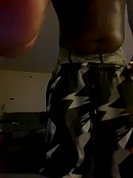 Snapshot of girlwatt chatting on 10/23/25, 05:28 girlwatt online show from 10/23/25, 05:28