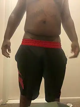 Snapshot of girlwatt chatting on 10/17/25, 01:09 girlwatt online show from 10/17/25, 01:09