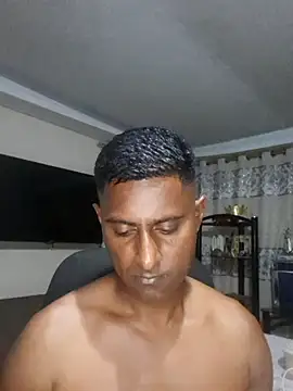 kingVibeX online show from 10/31/25, 08:38