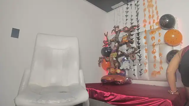 peyton  wat online show from 10/16/25, 12:02