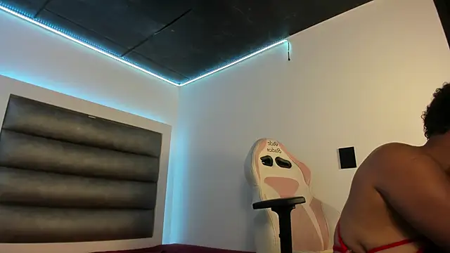 peyton  wat online show from 03/12/26, 03:23