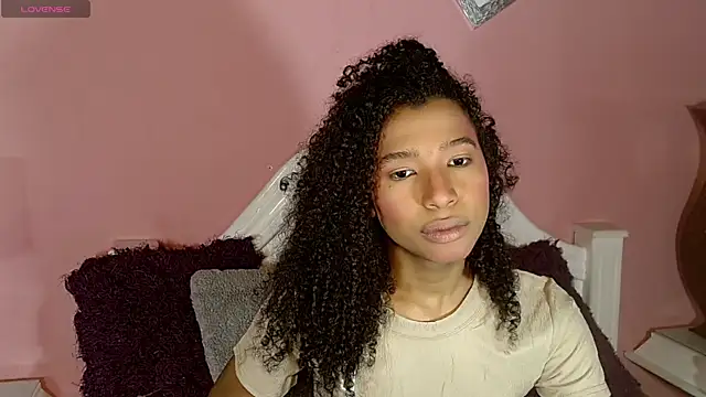  IsabellaRousse online show from 11/07/25, 07:07