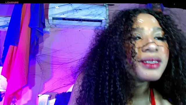  IsabellaRousse online show from 10/24/25, 07:13