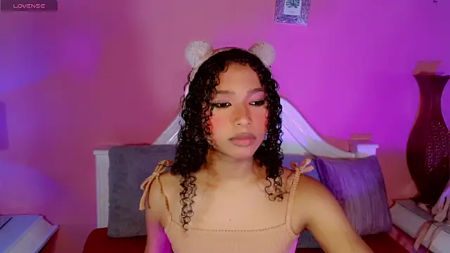  IsabellaRousse online show from 11/24/25, 07:36