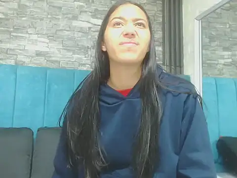 Snapshot of Lil_Rose2006 chatting on 10/02/25, 12:52 Lil Rose2006 online show from 10/02/25, 12:52