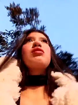 Snapshot of SALOME-28_ chatting on 04/30/26, 11:20 SALOME-28 online show from 04/30/26, 11:20