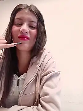 Snapshot of SALOME-28_ chatting on 10/17/25, 02:41 SALOME-28 online show from 10/17/25, 02:41