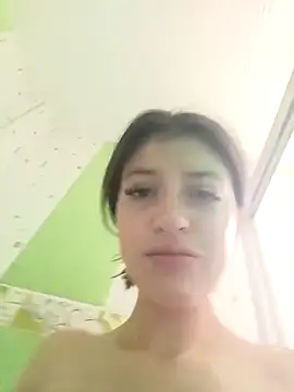 Snapshot of SALOME-28_ chatting on 09/29/25, 01:17 SALOME-28 online show from 09/29/25, 01:17