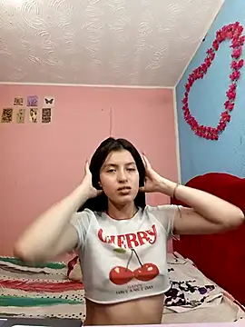 Snapshot of SALOME-28_ chatting on 10/14/25, 12:44 SALOME-28 online show from 10/14/25, 12:44