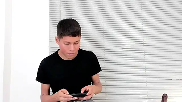 Little liam online show from 10/19/25, 08:11