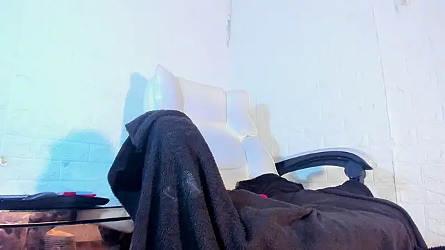 Marian Cristal online show from 11/29/25, 02:12