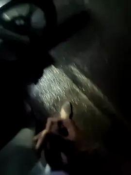 Snapshot of DICKLANKA chatting on 10/15/25, 05:10 DICKLANKA online show from 10/15/25, 05:10