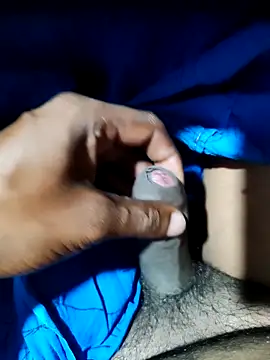 Snapshot of DICKLANKA chatting on 10/16/25, 10:07 DICKLANKA online show from 10/16/25, 10:07