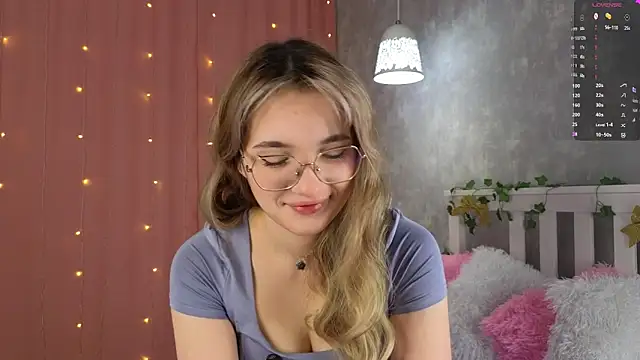 vivyboo111 online show from 12/20/25, 08:22