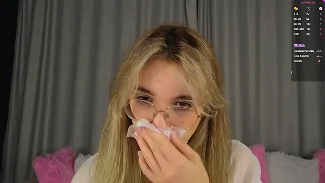 vivyboo111 online show from 11/14/25, 08:23