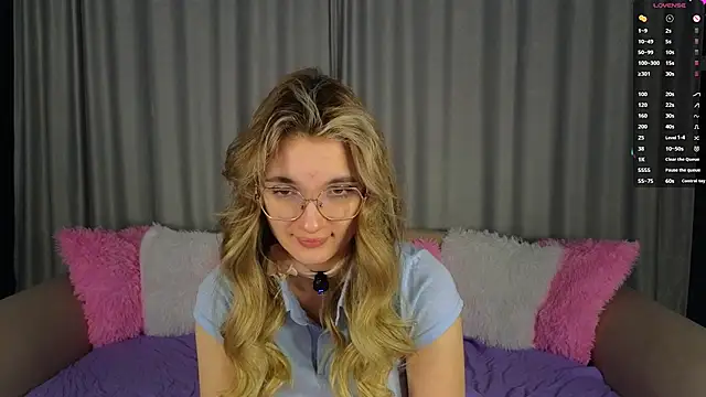 vivyboo111 online show from 11/21/25, 09:03