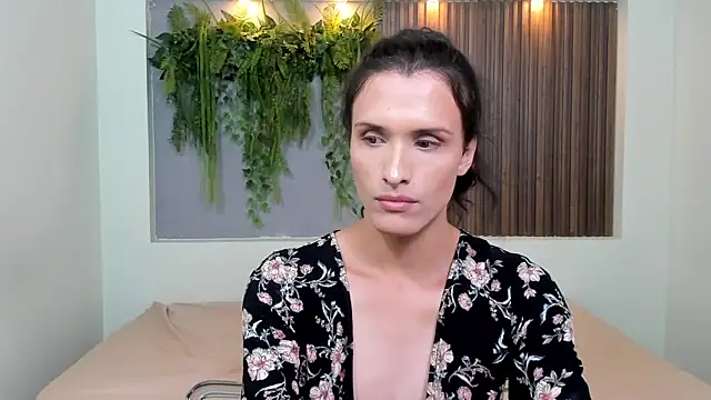 Snapshot of IsabelFernandez chatting on 09/21/25, 05:12 IsabelFernandez online show from 09/21/25, 05:12