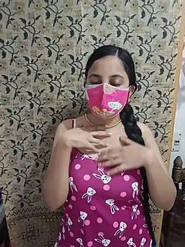 Snapshot of Preethitamil_ponnu chatting on 07/15/26, 10:11 Preethitamil ponnu online show from 07/15/26, 10:11