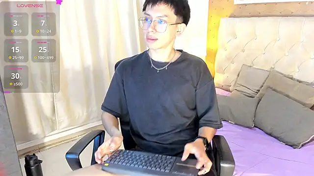 liam twiink online show from 10/07/25, 07:48