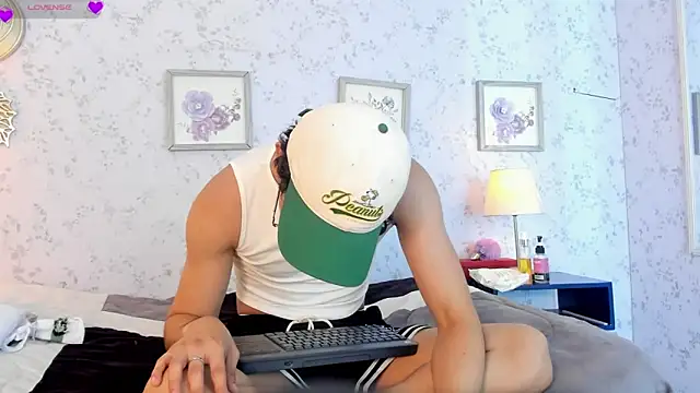 liam twiink online show from 04/07/26, 07:15