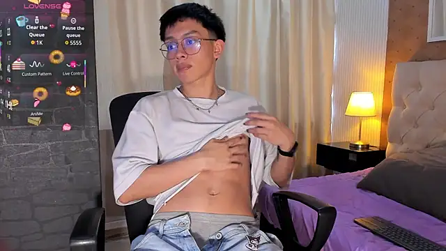 liam twiink online show from 09/30/25, 07:42