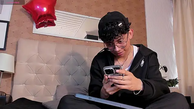 liam twiink online show from 03/09/26, 04:54