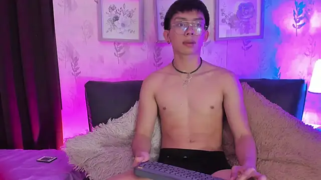 liam twiink online show from 09/24/25, 07:31